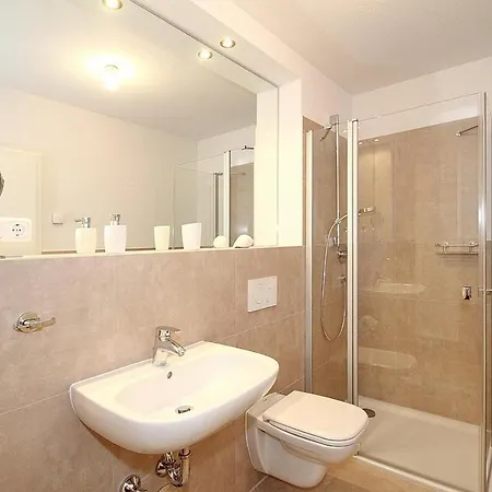 Bergstrasse 6 Bergstrasse 6 7 アパート *